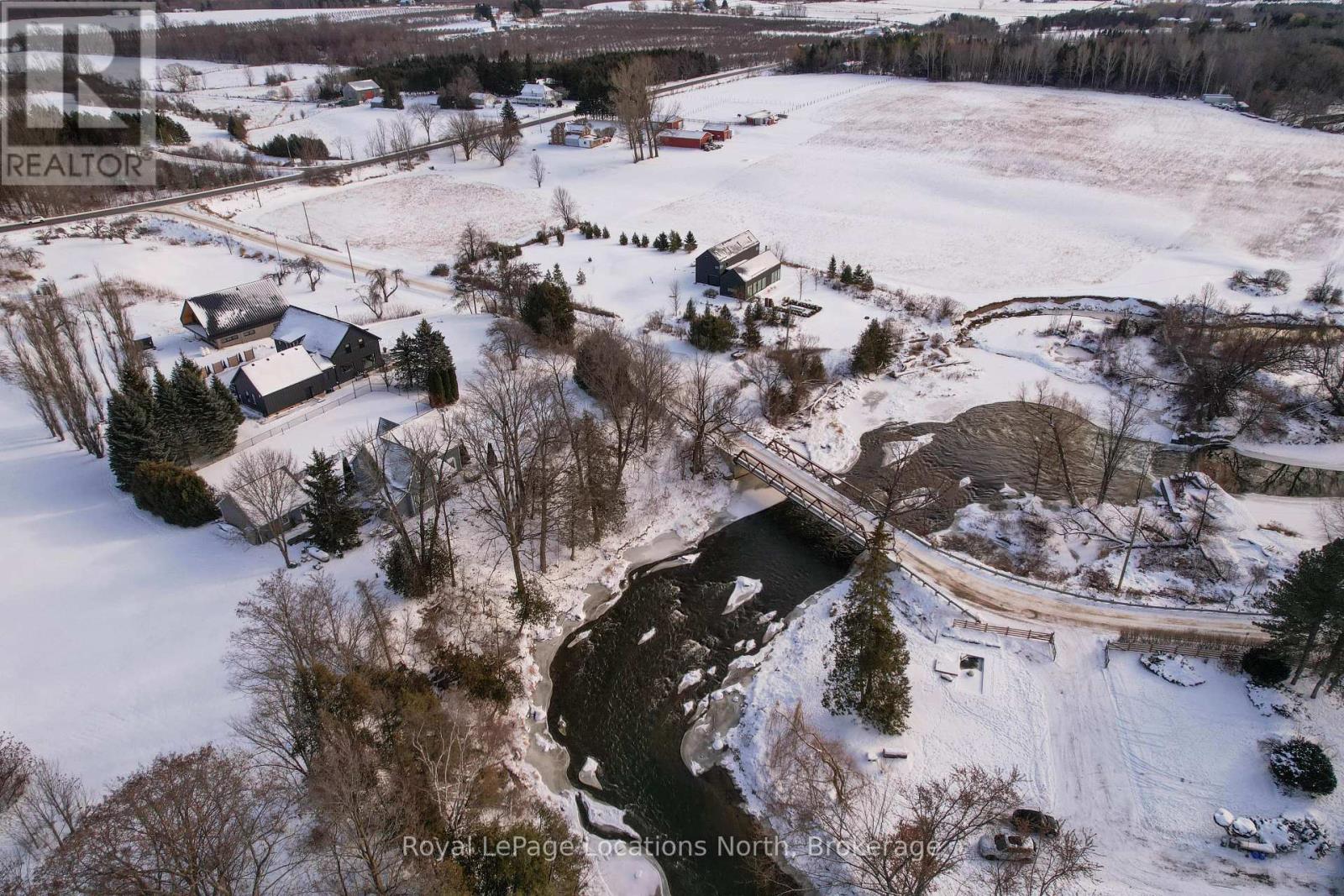111 Slabtown Road, Blue Mountains, Ontario  N0H 1J0 - Photo 49 - X12616098