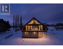 111 SLABTOWN ROAD, Blue Mountains, Ontario