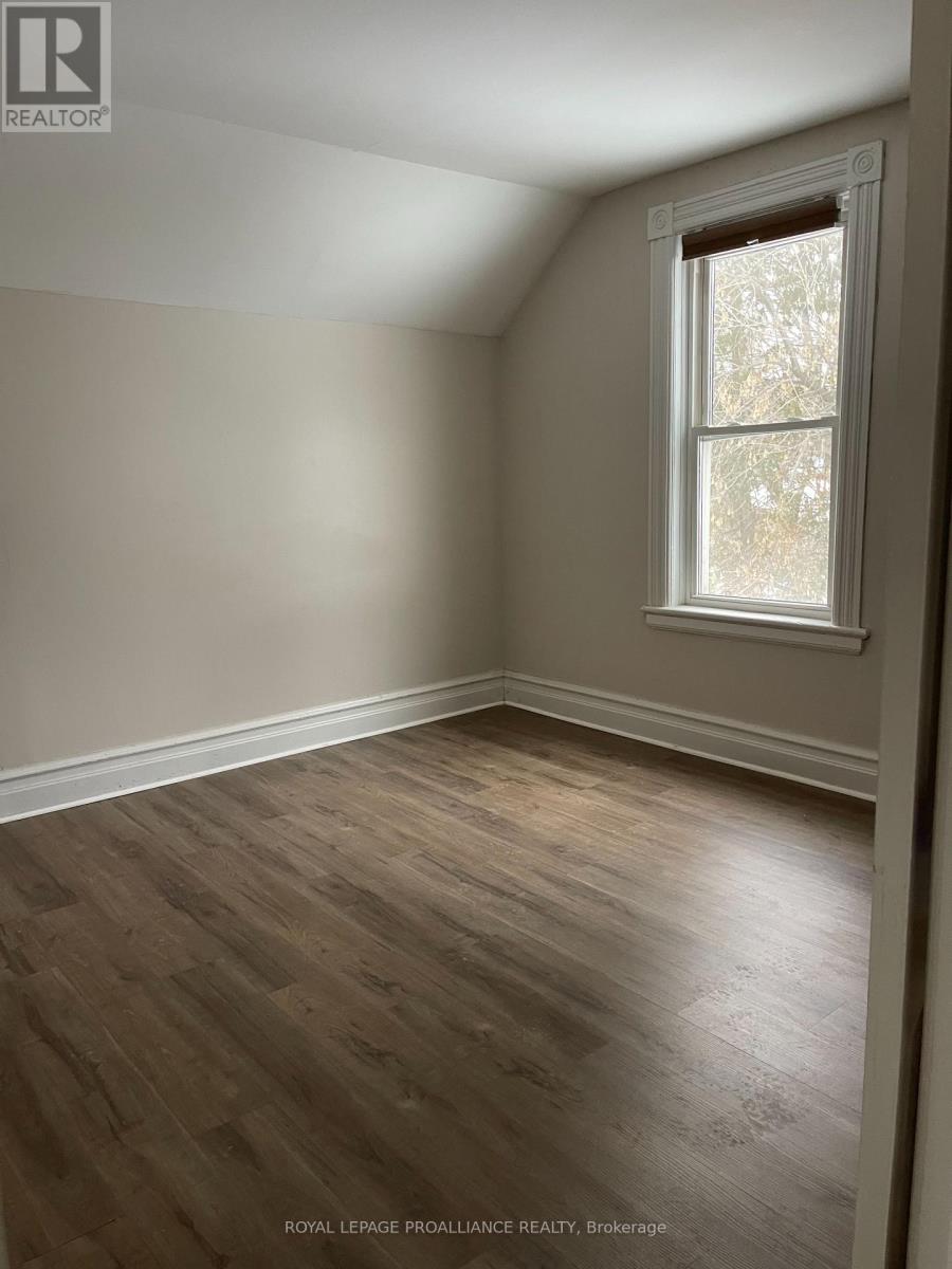 B - 319 Arthur Street, Tweed, Ontario  K0K 3J0 - Photo 6 - X12576188