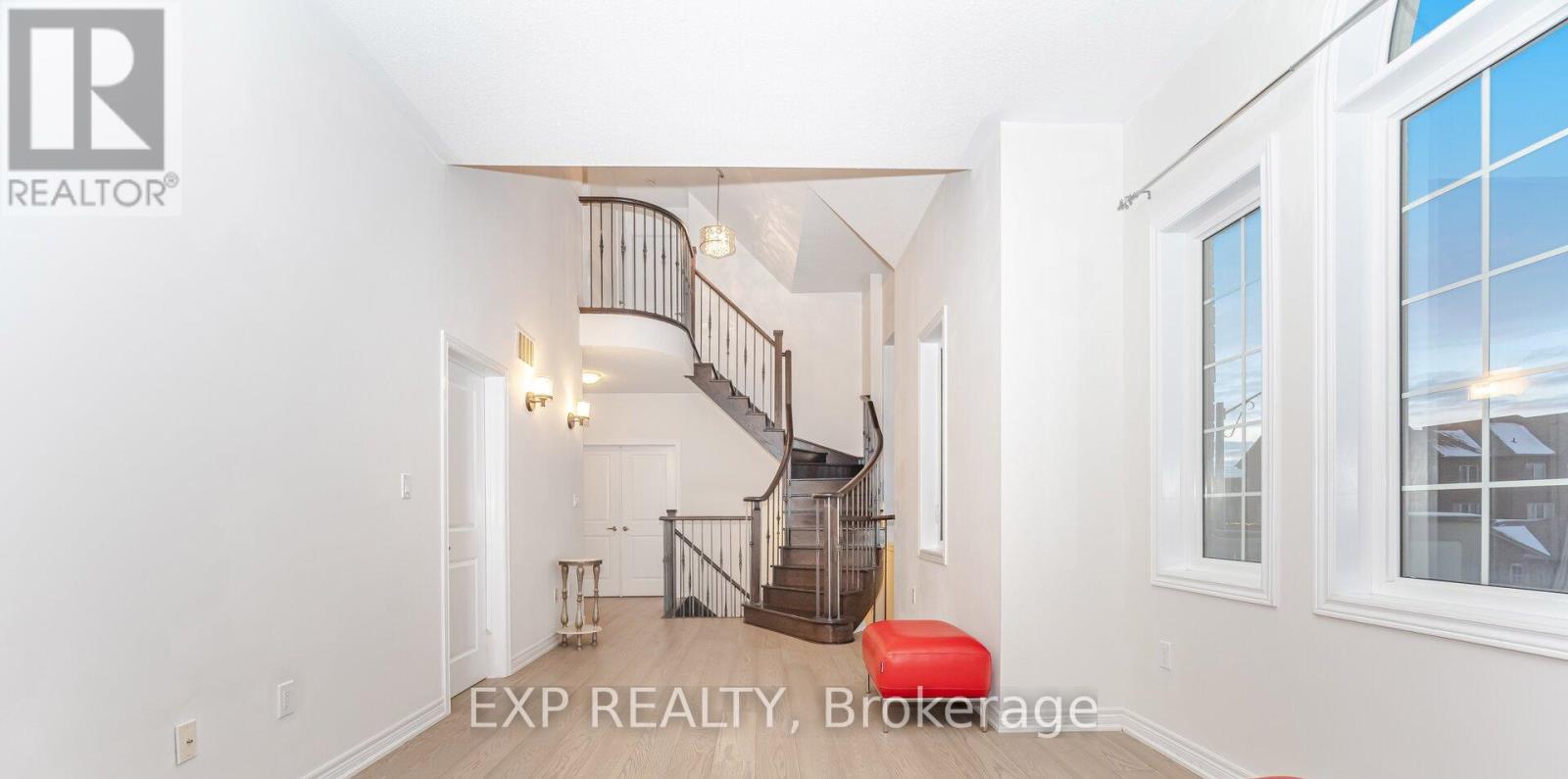 70 Hopewell Street, Vaughan (Kleinburg), Ontario  L4H 3Y2 - Photo 13 - N12593492