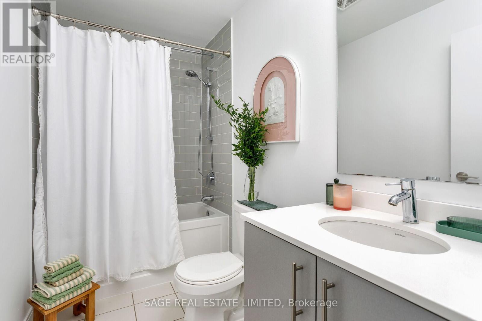 401 - 760 The Queensway, Toronto, Ontario  M8Z 0E1 - Photo 31 - W12578528