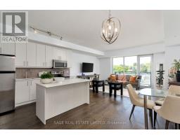 401 - 760 THE QUEENSWAY, Toronto, Ontario