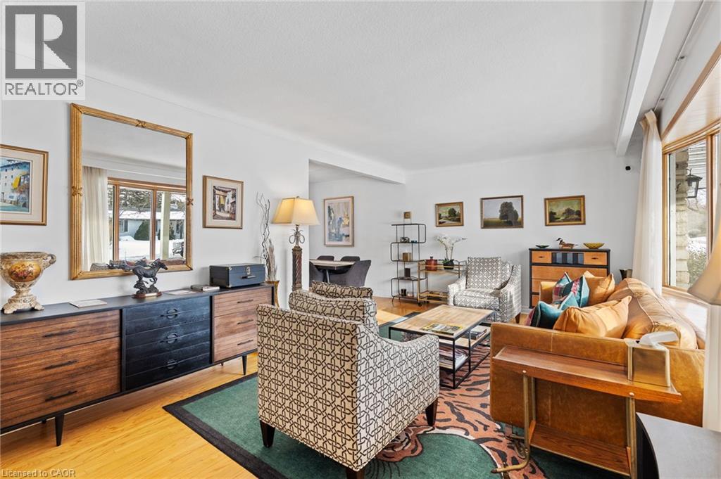 305 Centre Street, Niagara-On-The-Lake, Ontario  L0S 1J0 - Photo 5 - 40793348