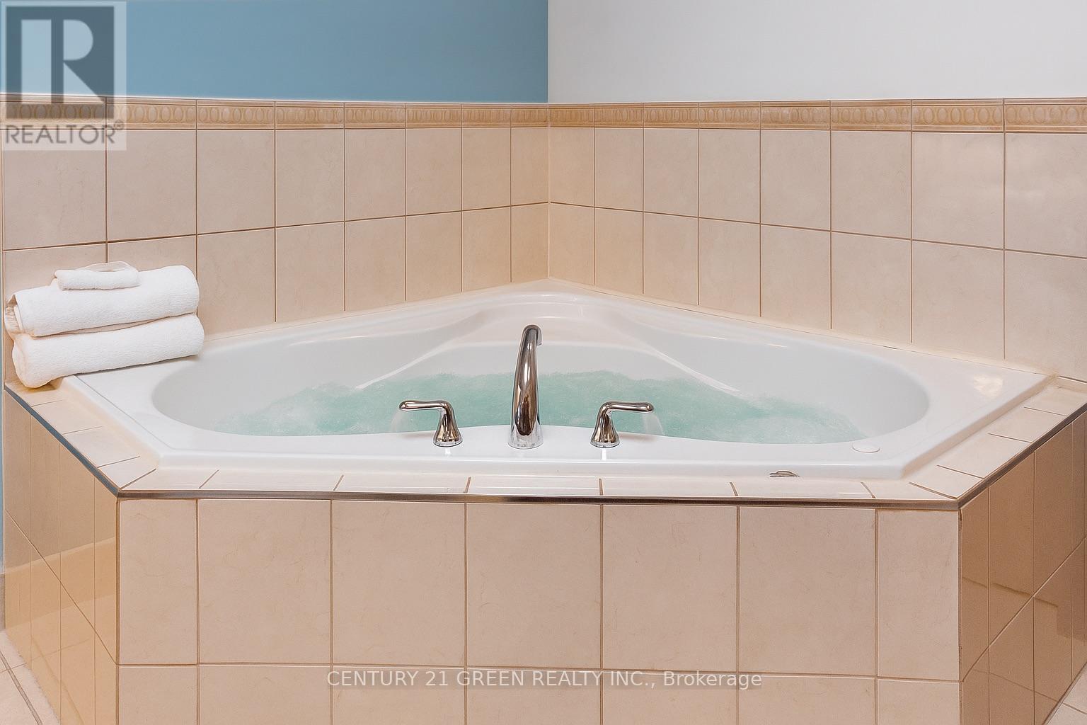 210 Main Street E, Hamilton, Ontario  L8N 1H3 - Photo 13 - X12499566