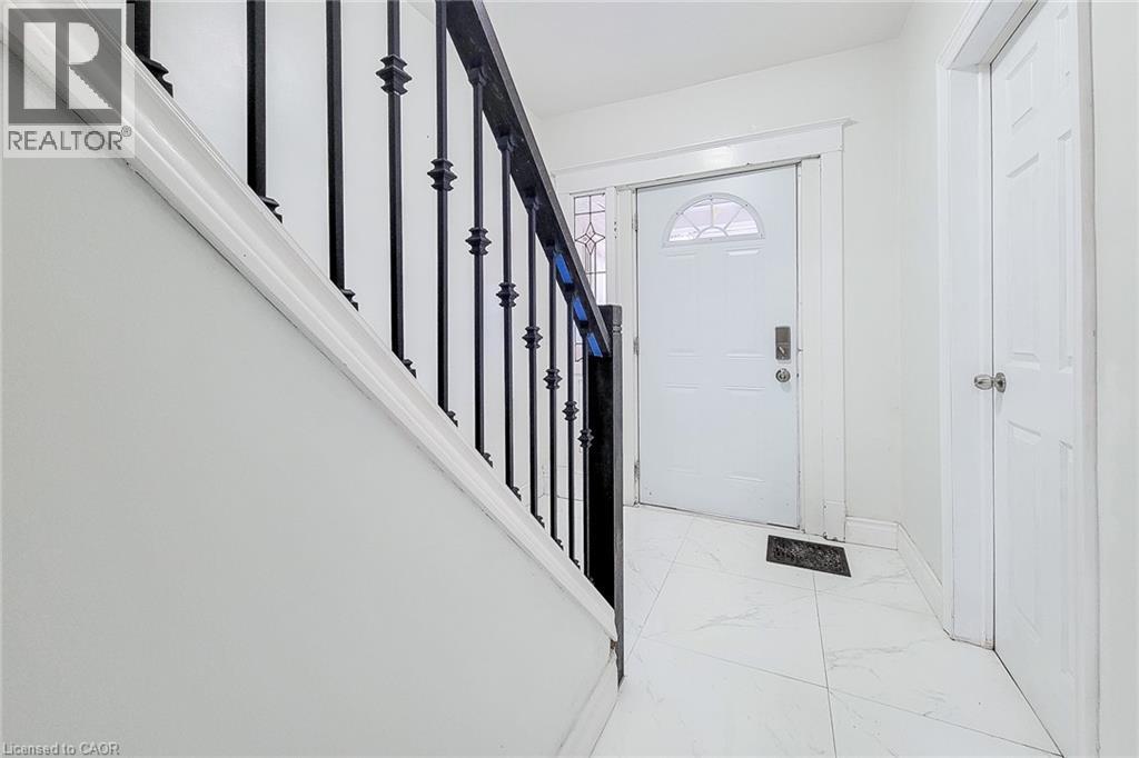 63 Paisley Avenue S, Hamilton, Ontario  L8S 1V2 - Photo 5 - 40793344