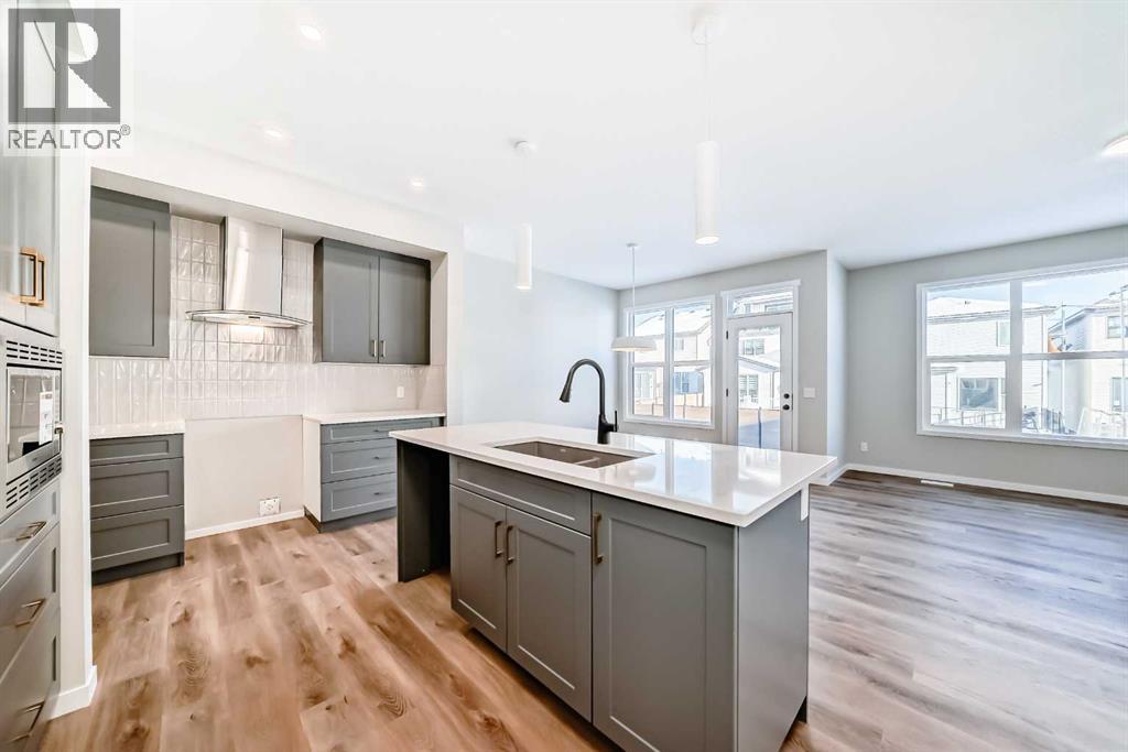 43 Bartlett Row Se, Calgary, Alberta  T3S 0P1 - Photo 5 - A2274505