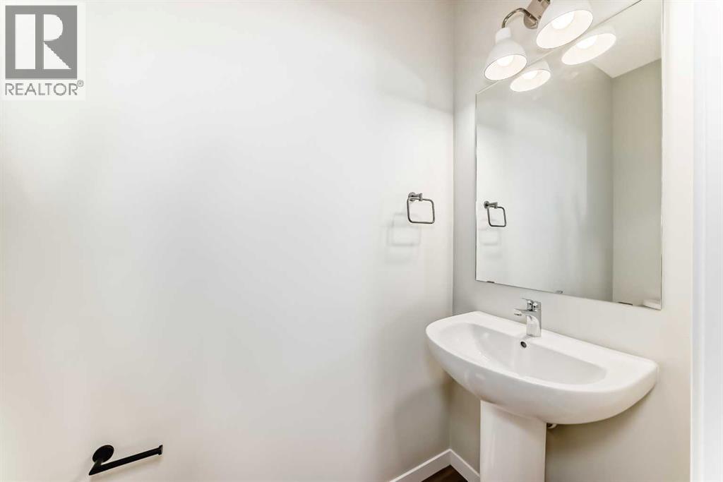 43 Bartlett Row Se, Calgary, Alberta  T3S 0P1 - Photo 16 - A2274505