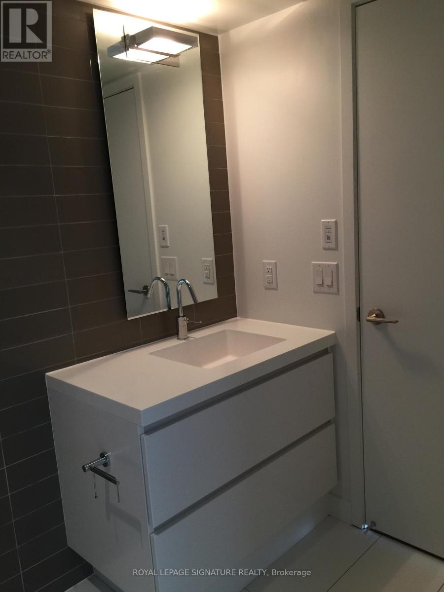 308 - 75 Queens Wharf Road, Toronto, Ontario  M5V 0J8 - Photo 10 - C12616058