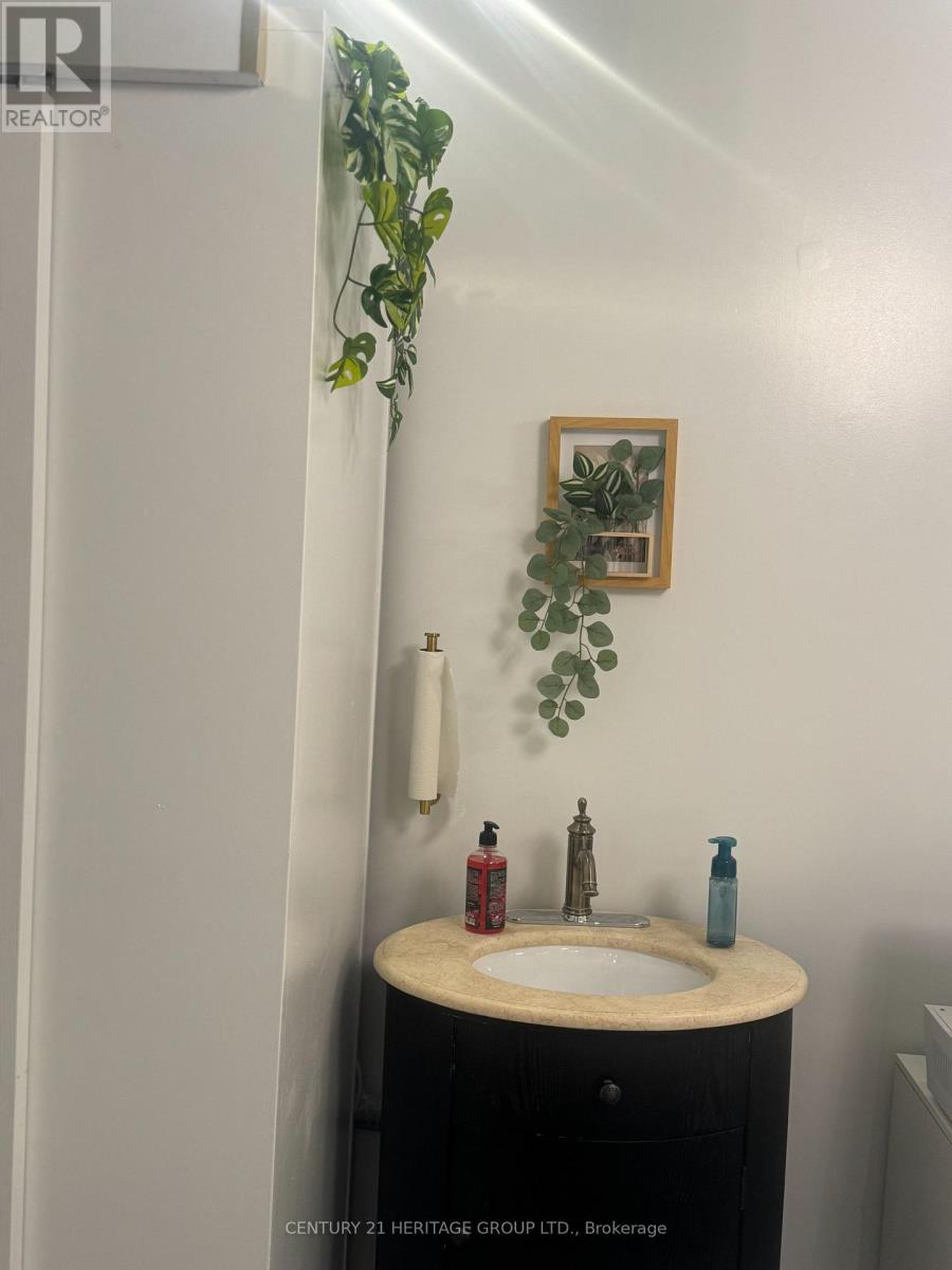 73 - 384 Yonge Street, Toronto, Ontario  M5B 1S8 - Photo 12 - C12616138