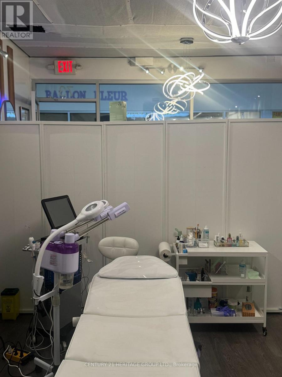 73 - 384 Yonge Street, Toronto, Ontario  M5B 1S8 - Photo 13 - C12616138