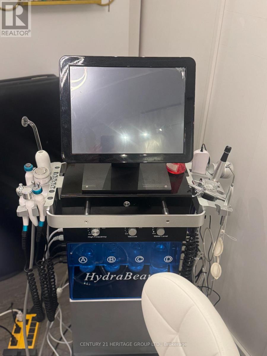 73 - 384 Yonge Street, Toronto, Ontario  M5B 1S8 - Photo 9 - C12616138