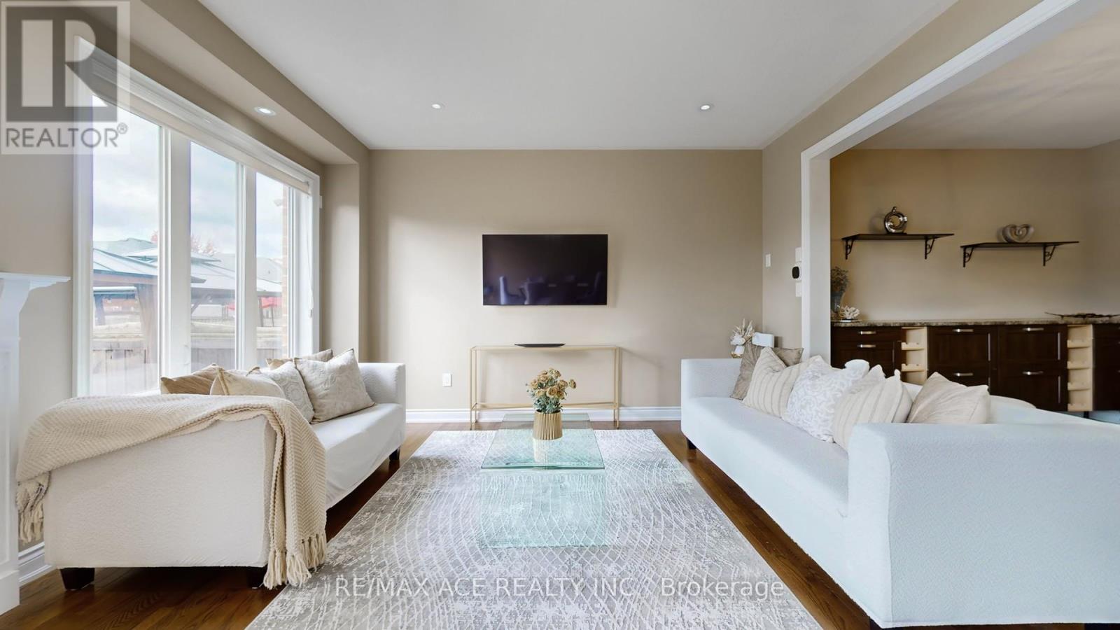 5 Beverton Crescent, Ajax, Ontario  L1T 0L8 - Photo 2 - E12616008