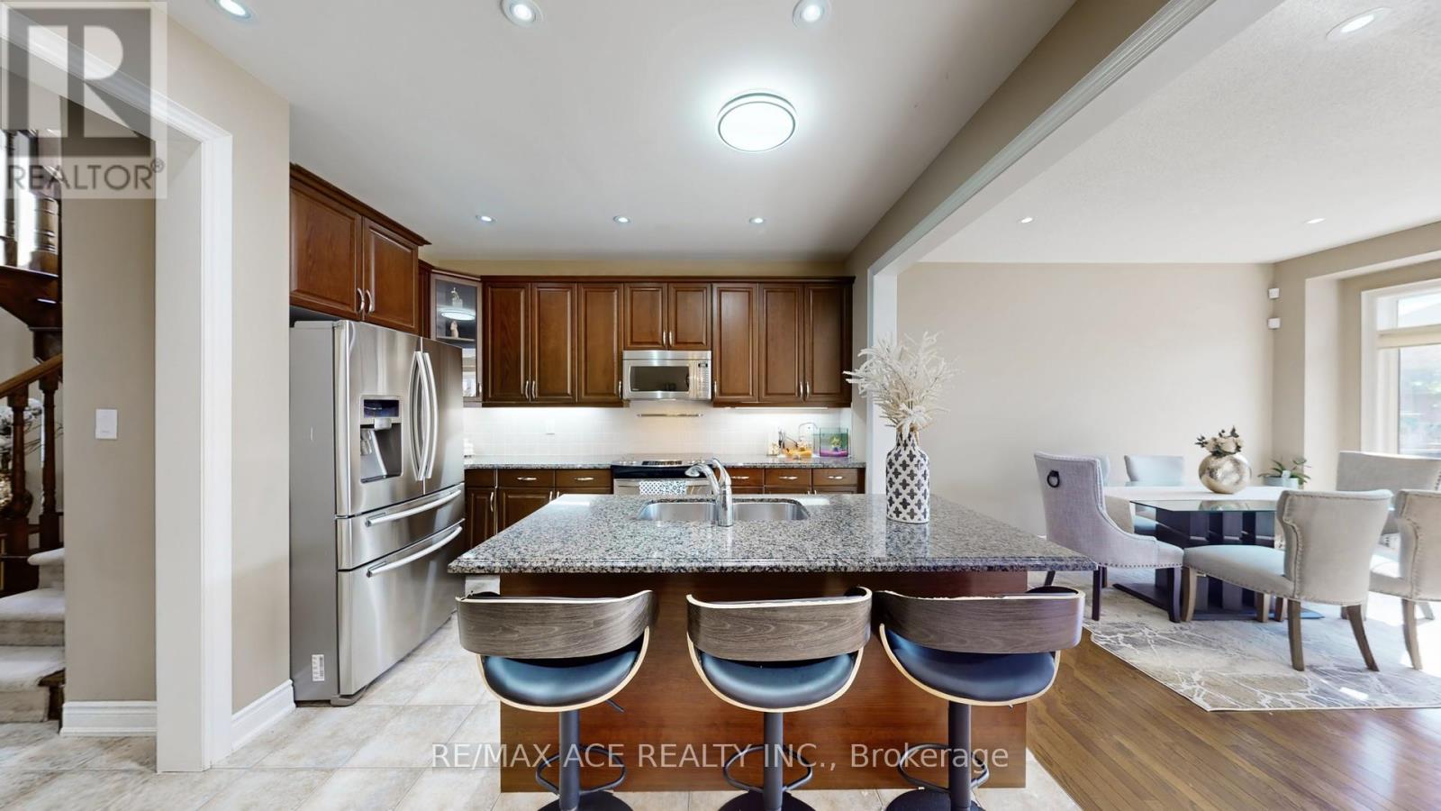 5 Beverton Crescent, Ajax, Ontario  L1T 0L8 - Photo 8 - E12616008