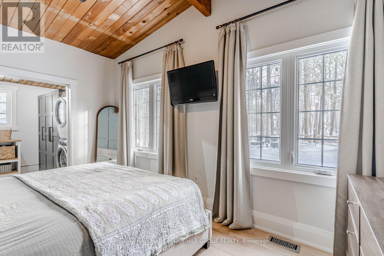 3795 Fairway Road, Innisfil, Ontario  L9S 2L4 - Photo 10 - N12616038