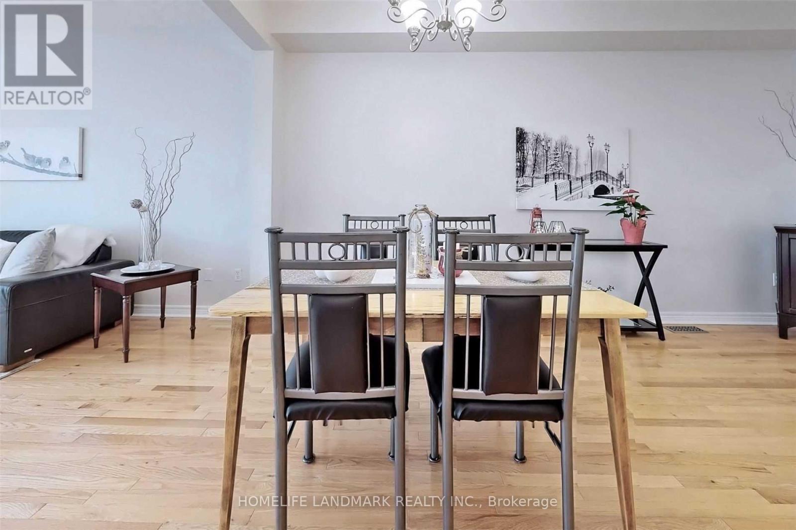 68 Hawkes Drive, Richmond Hill, Ontario  L4S 0C3 - Photo 6 - N12616050