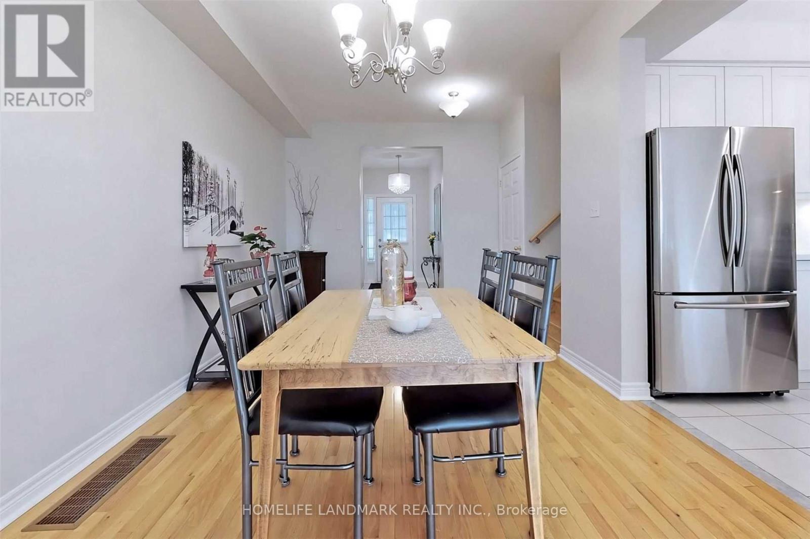 68 Hawkes Drive, Richmond Hill, Ontario  L4S 0C3 - Photo 7 - N12616050