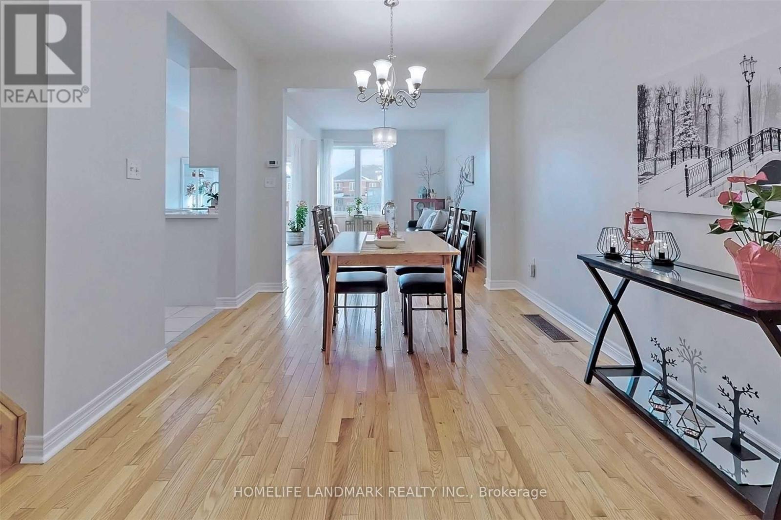 68 Hawkes Drive, Richmond Hill, Ontario  L4S 0C3 - Photo 8 - N12616050