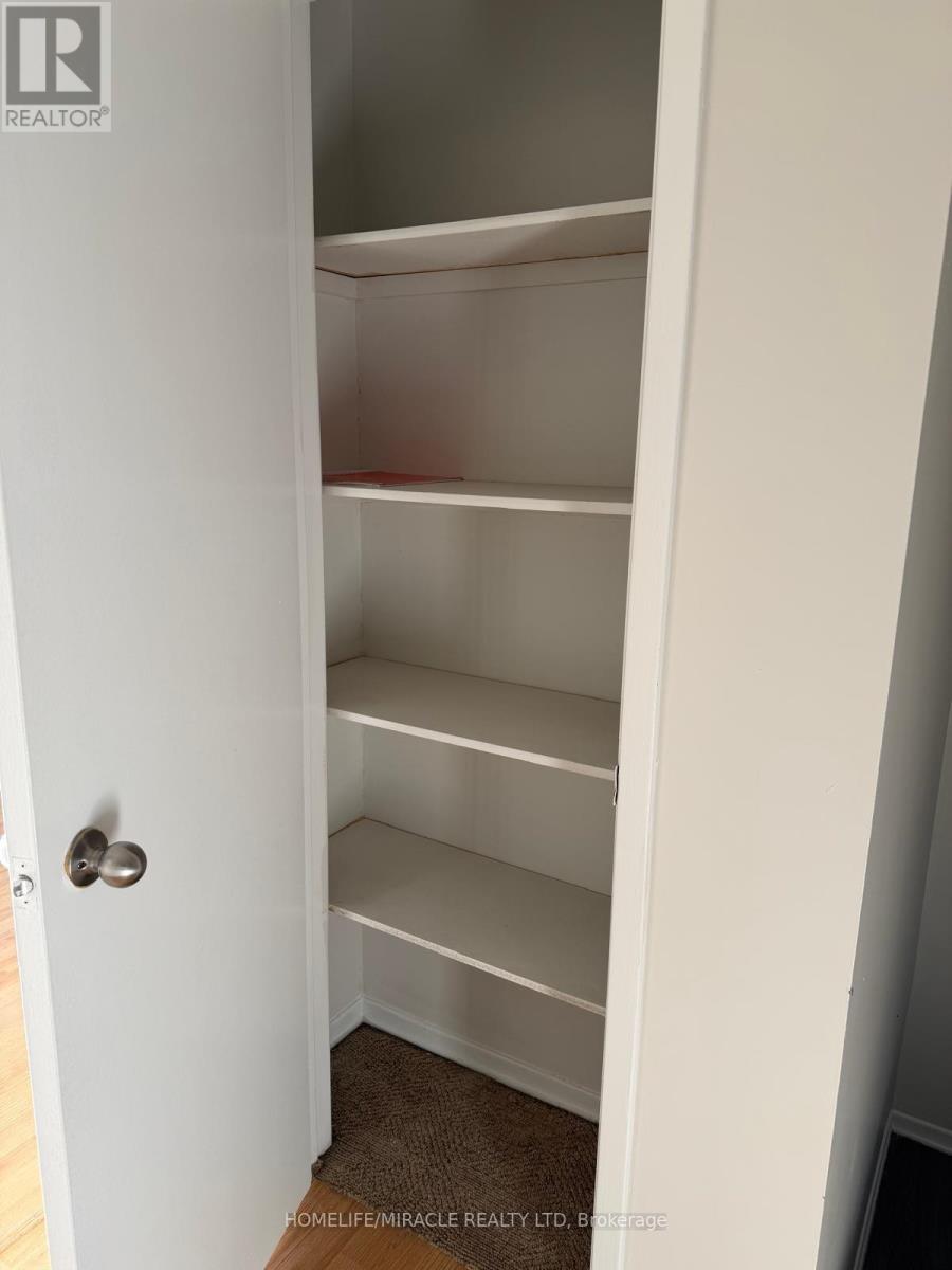 96 Carleton Place, Brampton, Ontario L6T 3Z4 - Photo 17 - W12606532