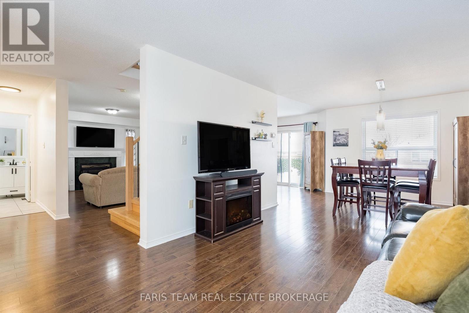 7 Round Leaf Court, Barrie (Holly), Ontario  L4N 9N3 - Photo 14 - S12616016