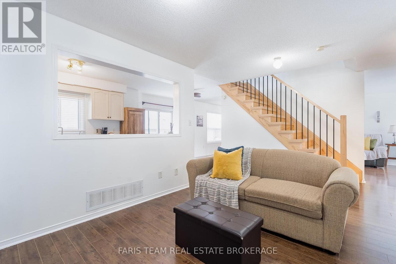 7 Round Leaf Court, Barrie (Holly), Ontario  L4N 9N3 - Photo 16 - S12616016