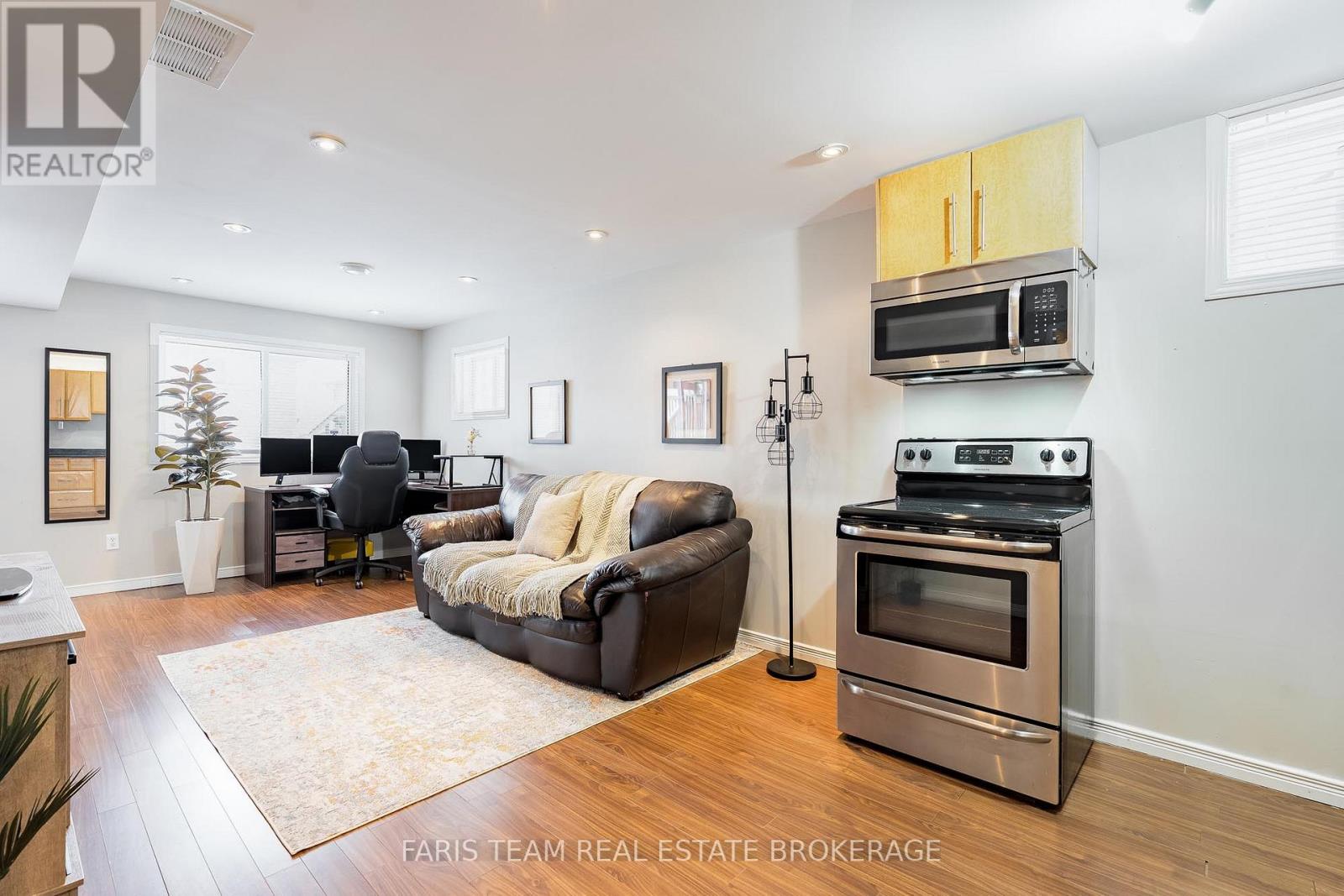 7 Round Leaf Court, Barrie (Holly), Ontario  L4N 9N3 - Photo 28 - S12616016