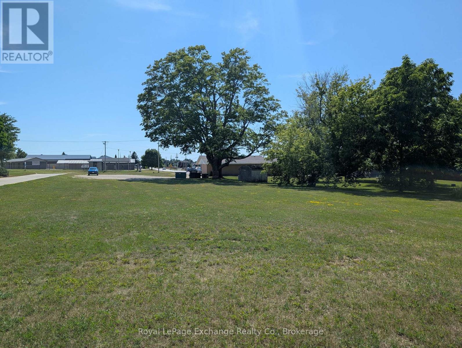 223 Bruce Avenue, Kincardine, Ontario  N2Z 2P2 - Photo 3 - X12616206