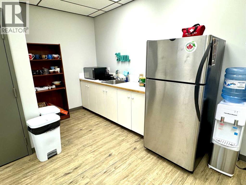 5, 7969 49 Avenue, Red Deer, Alberta  T4P 2V5 - Photo 9 - A2255120