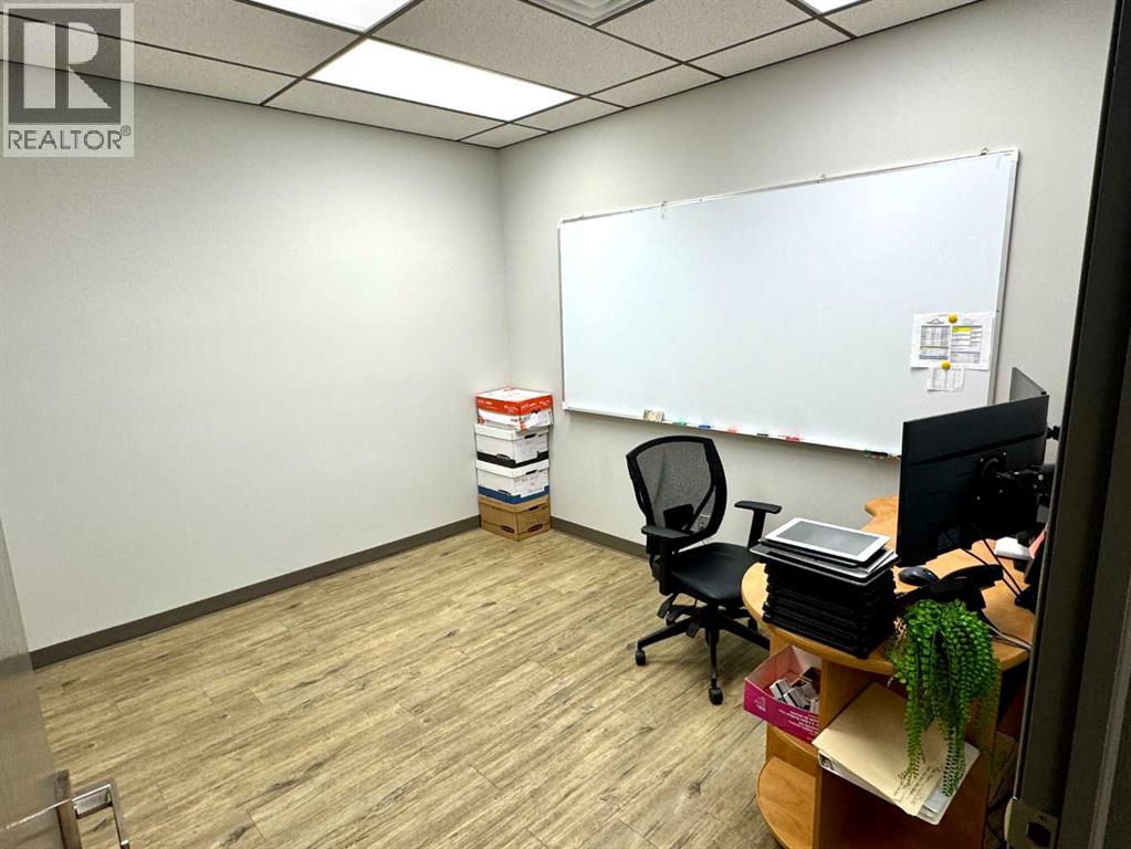 5, 7969 49 Avenue, Red Deer, Alberta  T4P 2V5 - Photo 6 - A2255120