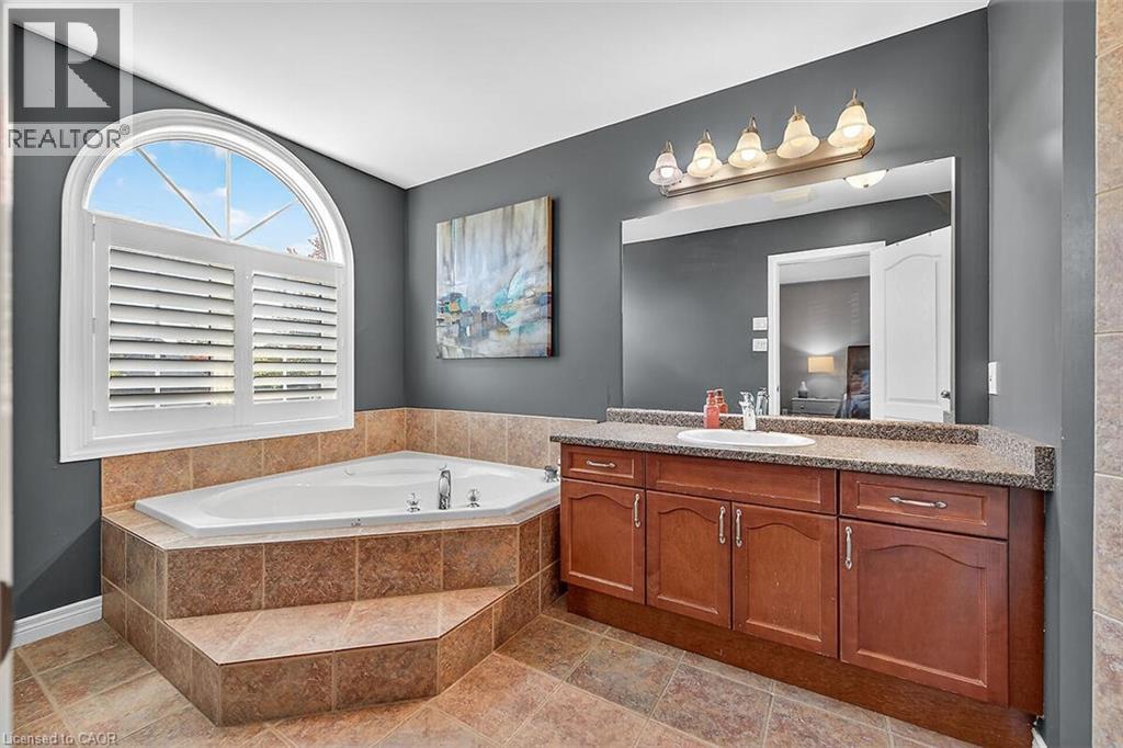 43 Claymore Crescent, Caledonia, Ontario N3W 2P3 - Photo 22 - 40776622