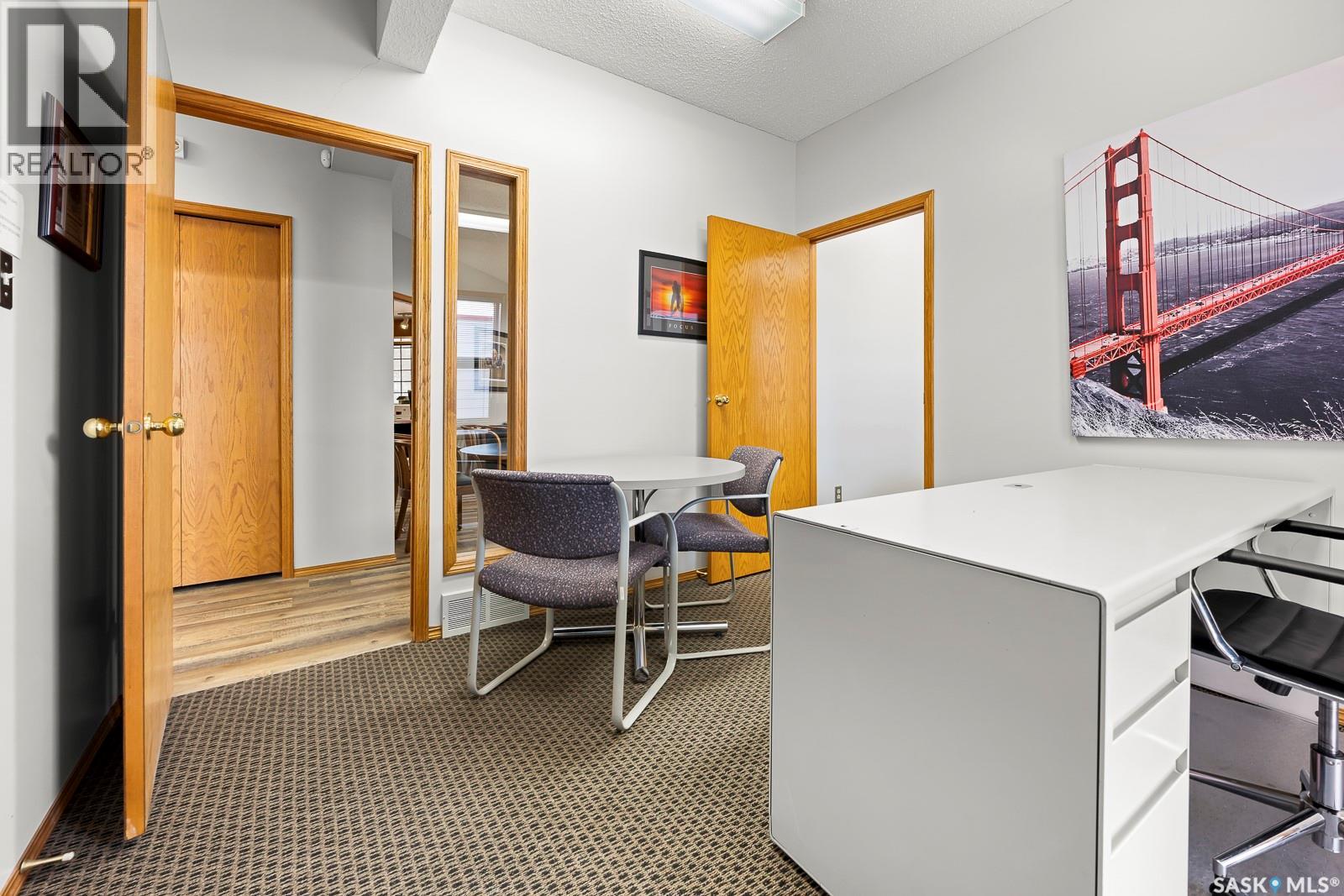 A 320 Gardiner Park Court, Regina, Saskatchewan  S4V 1R9 - Photo 6 - SK004941