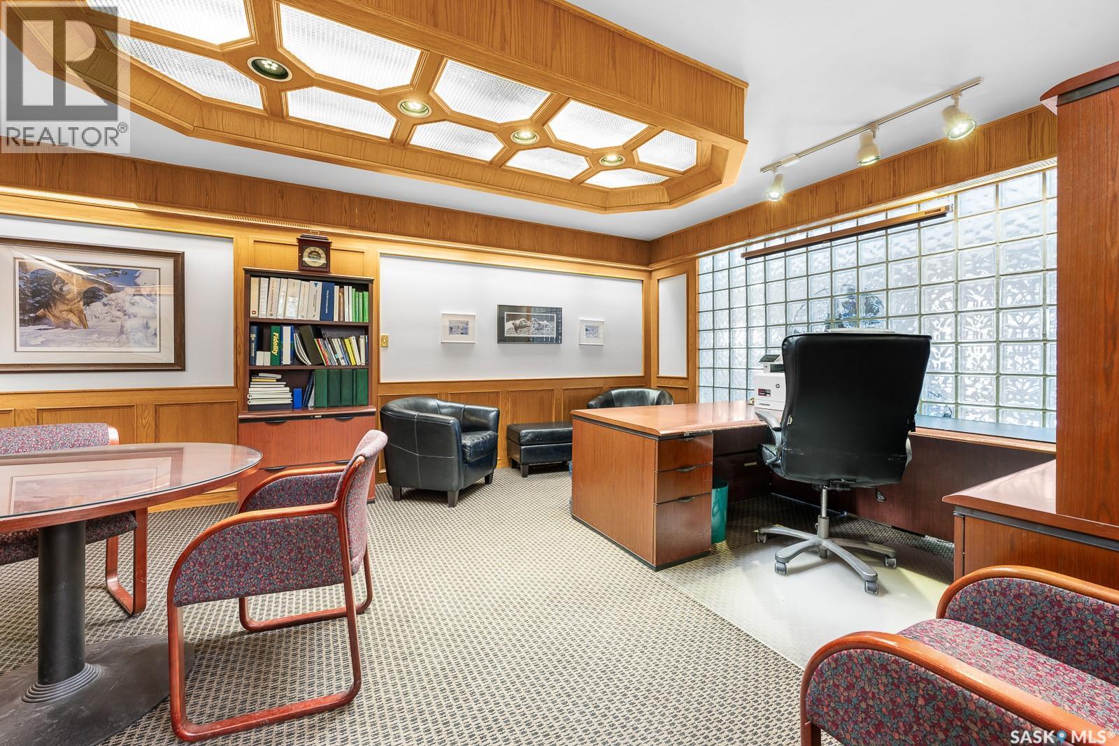 A 320 Gardiner Park Court, Regina, Saskatchewan  S4V 1R9 - Photo 2 - SK004941