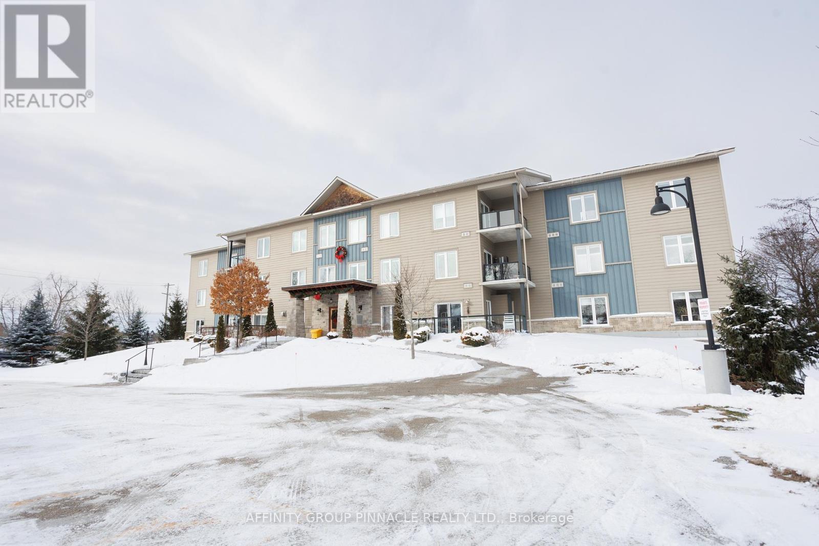 103 - 94 Francis Street W, Kawartha Lakes, Ontario  K0M 1N0 - Photo 2 - X12616170