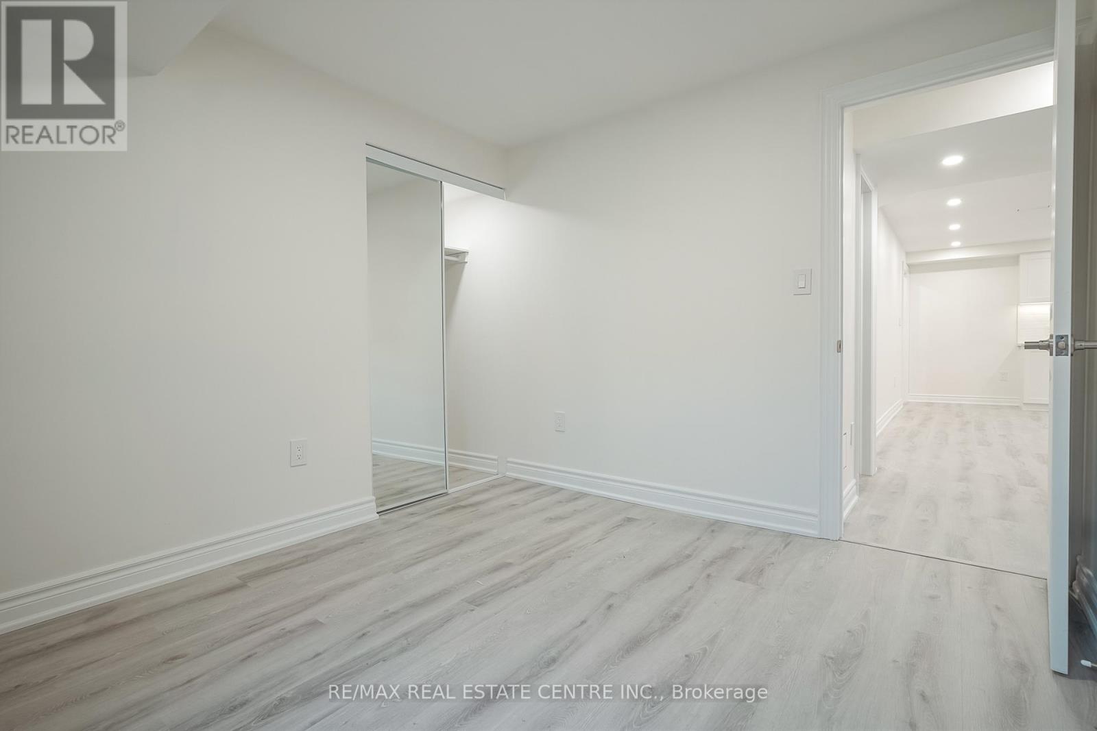 431 Ramsey Place, Milton, Ontario  L9B 1J6 - Photo 23 - W12615990