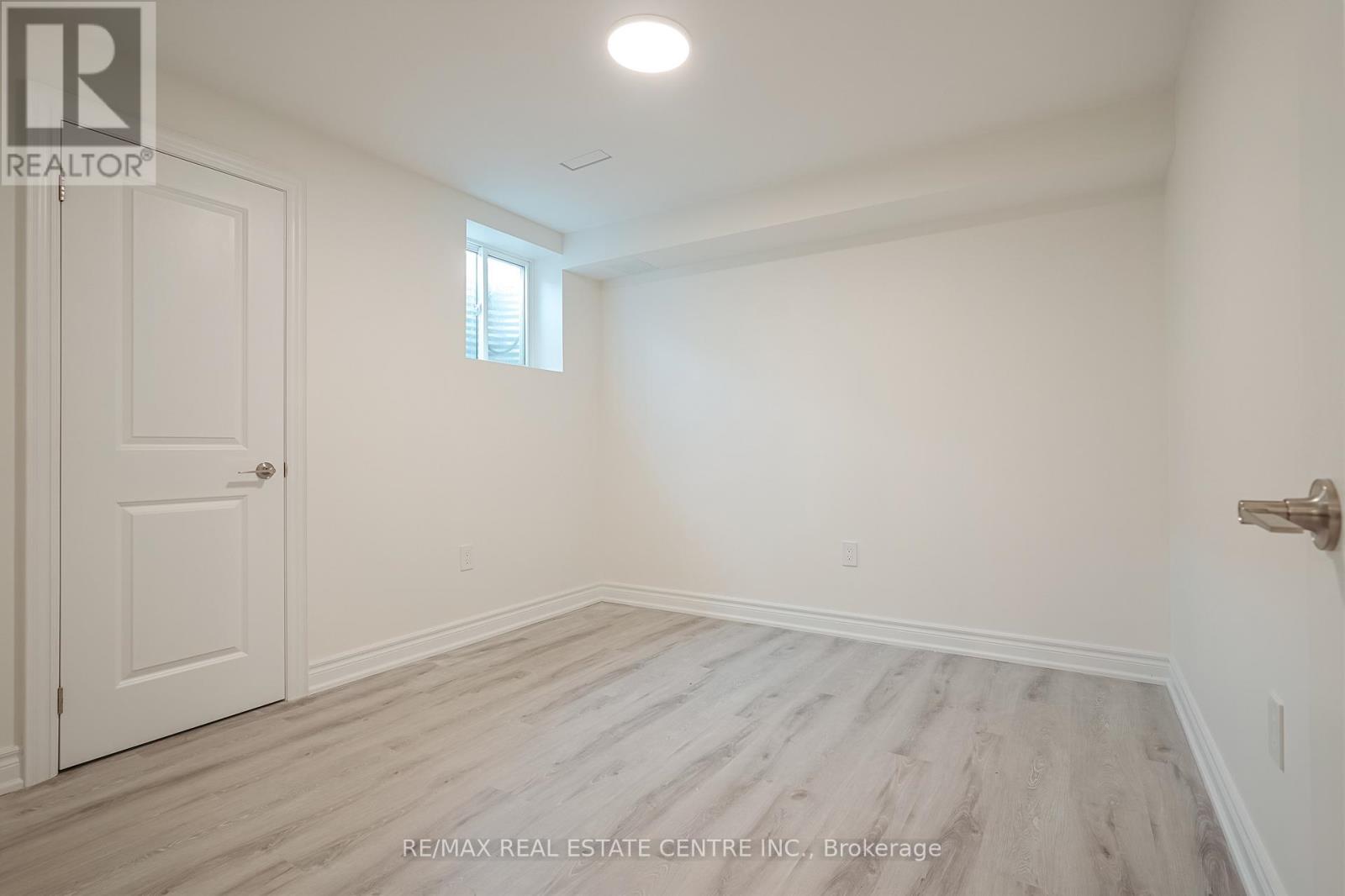 431 Ramsey Place, Milton, Ontario  L9B 1J6 - Photo 24 - W12615990