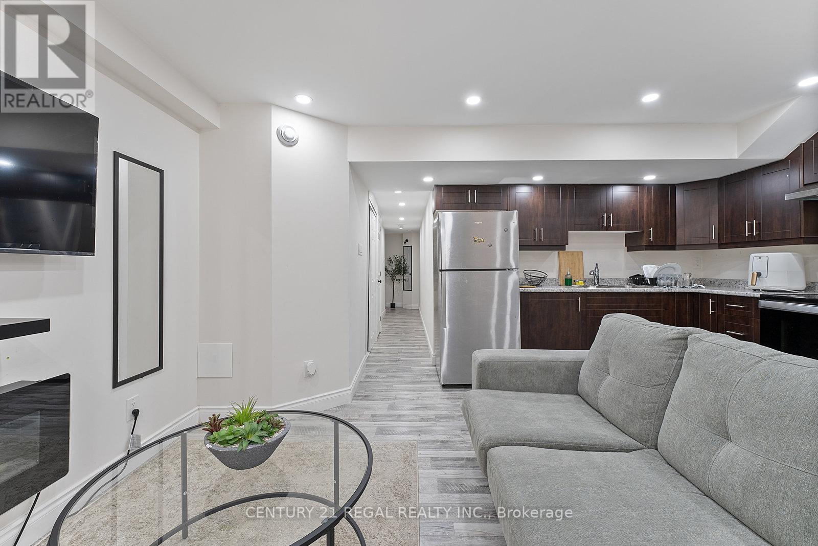 Lower - 43 Tollgate Street, Brampton, Ontario  L6Z 0B4 - Photo 14 - W12616010