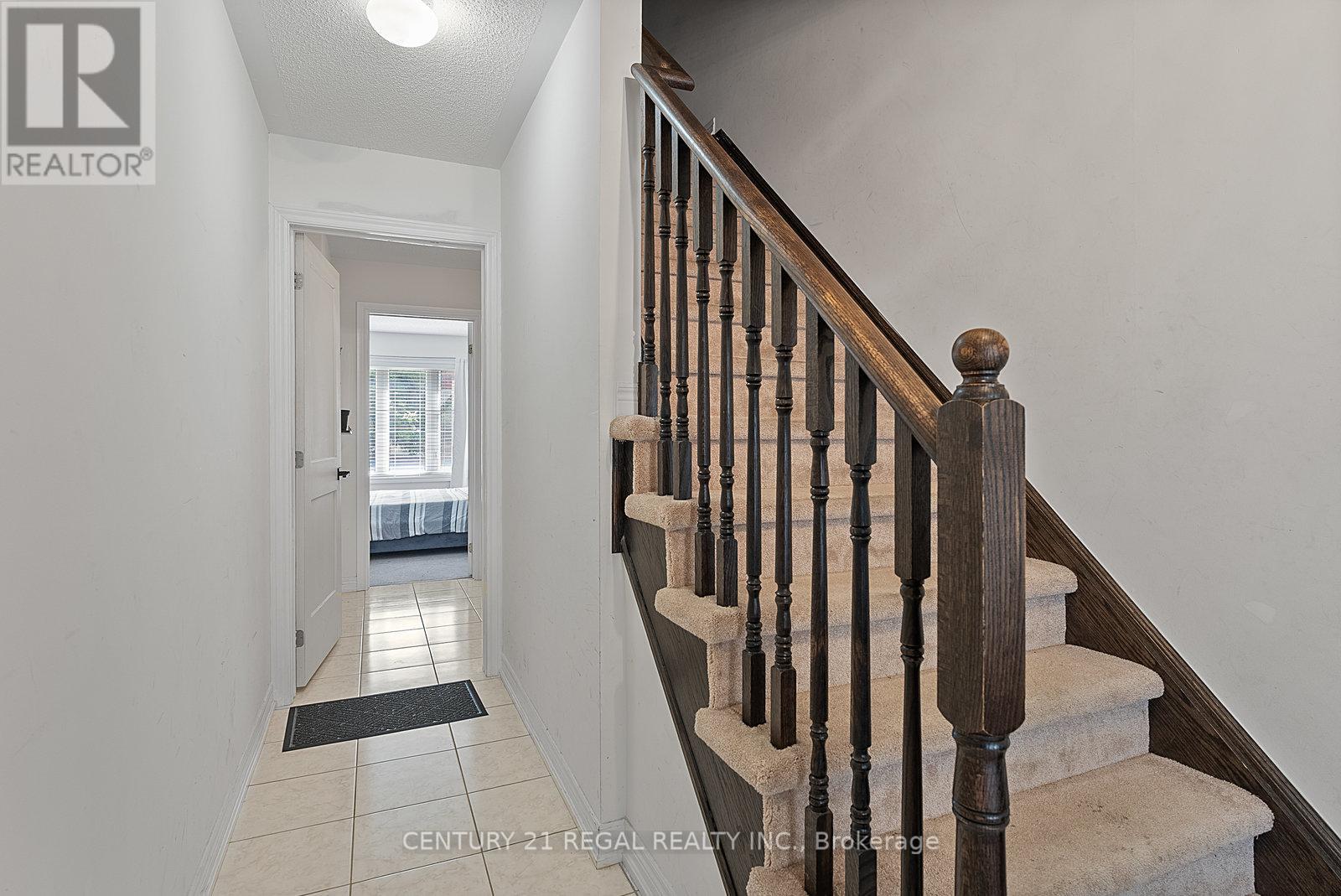 Lower - 43 Tollgate Street, Brampton, Ontario  L6Z 0B4 - Photo 4 - W12616010