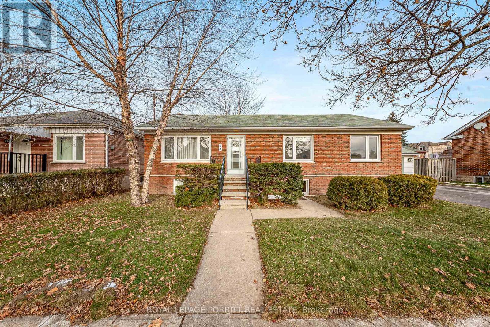 62 FAIRFIELD AVENUE, Toronto, Ontario