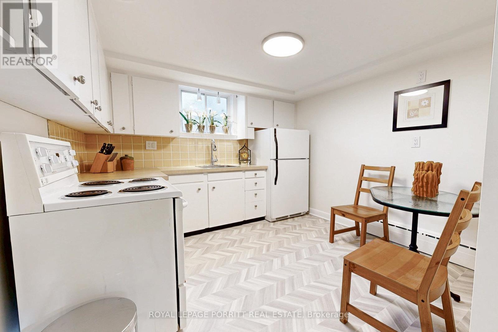 62 Fairfield Avenue, Toronto, Ontario  M8W 1R8 - Photo 30 - W12616026