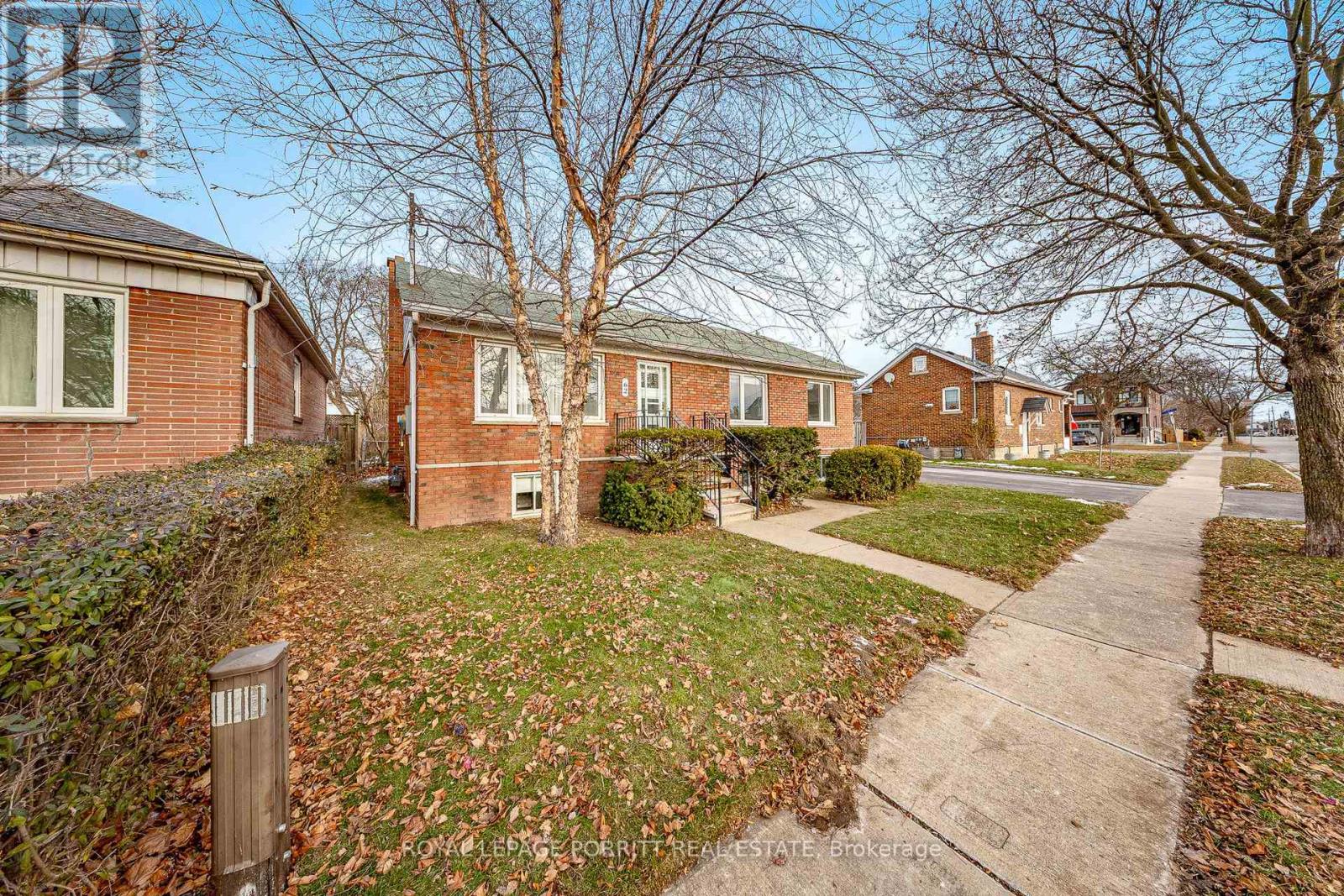 62 Fairfield Avenue, Toronto, Ontario  M8W 1R8 - Photo 47 - W12616026