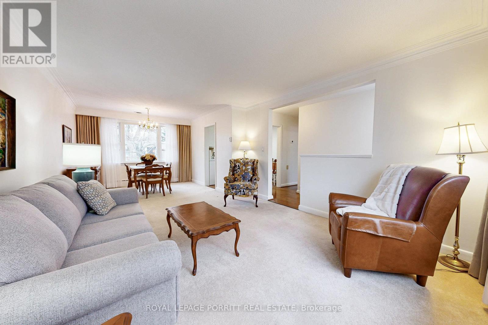 62 Fairfield Avenue, Toronto, Ontario  M8W 1R8 - Photo 6 - W12616026