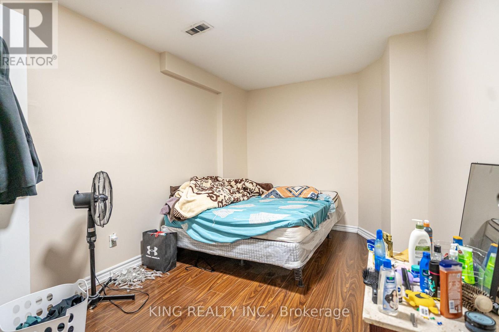 202 Fernforest Drive, Brampton, Ontario  L6R 1E1 - Photo 40 - W12616064