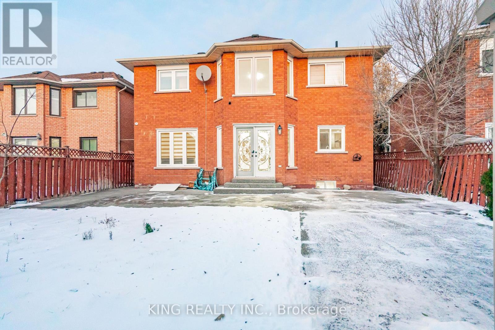 202 Fernforest Drive, Brampton, Ontario  L6R 1E1 - Photo 47 - W12616064