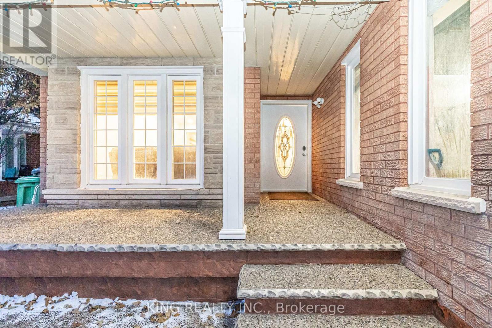 202 Fernforest Drive, Brampton, Ontario  L6R 1E1 - Photo 48 - W12616064