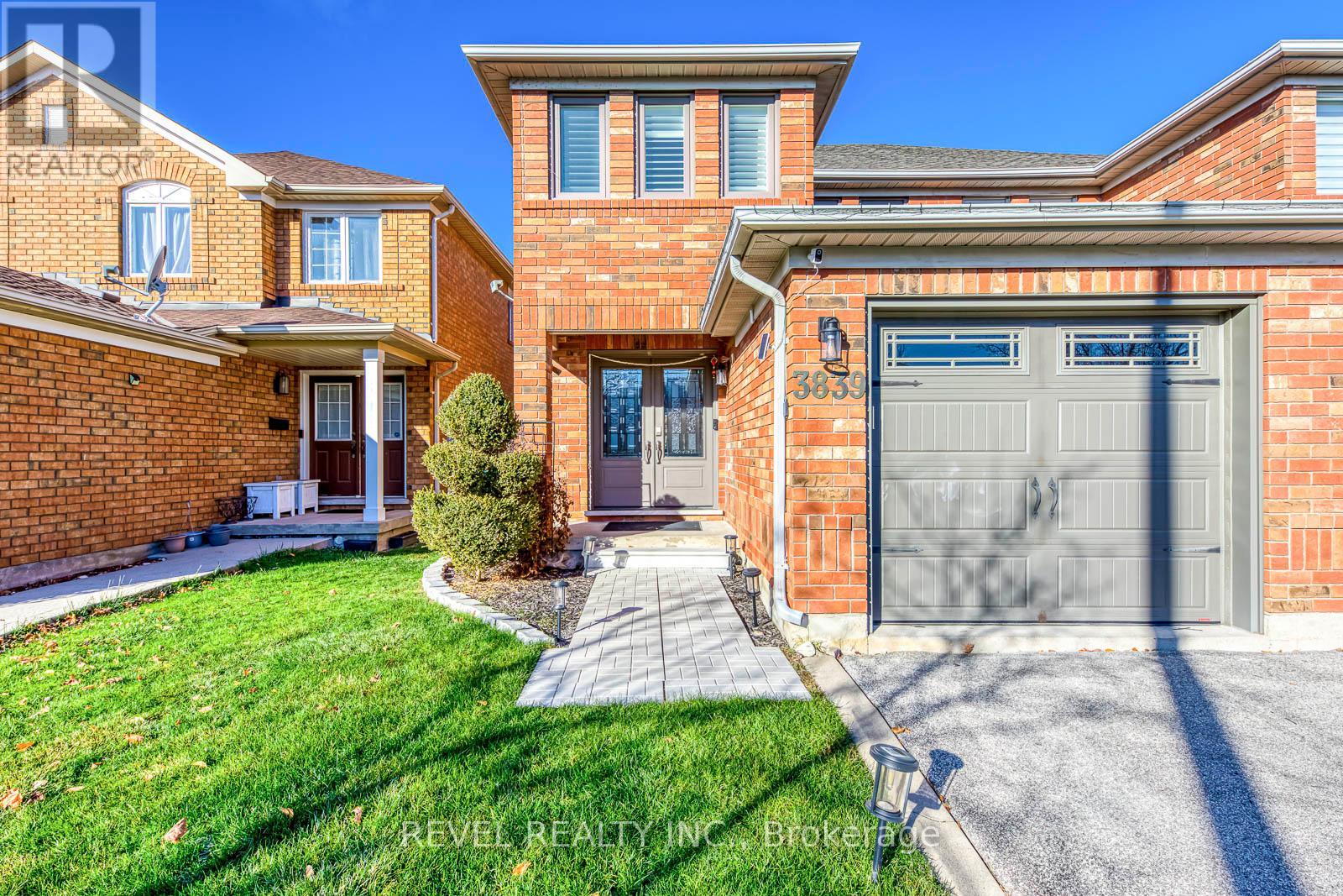 3 - 3839 SPICEWOOD WAY, Mississauga, Ontario