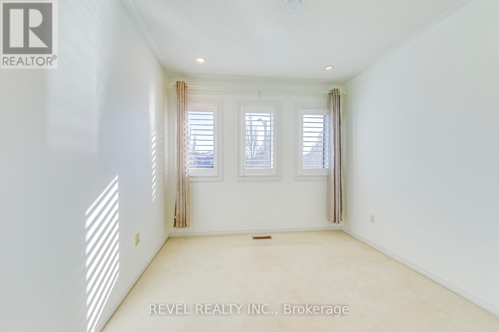 3839 Spicewood Way, Mississauga, Ontario  L5N 7W8 - Photo 38 - W12616080