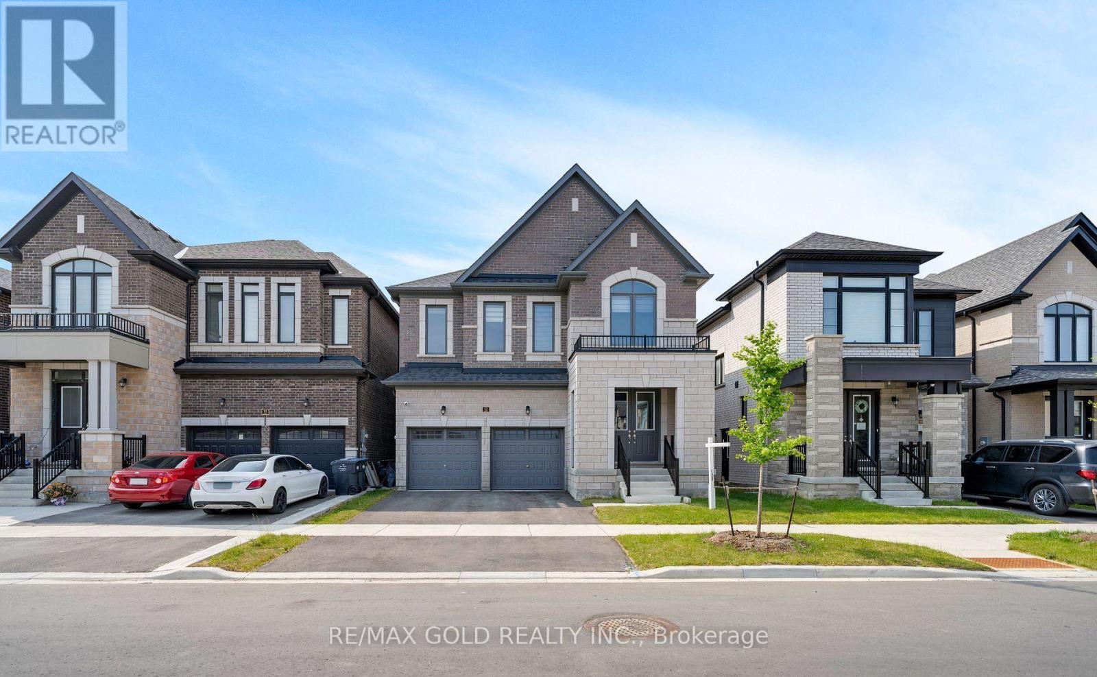 12 Vincena Road, Caledon, Ontario  L7C 1Z9 - Photo 2 - W12616122