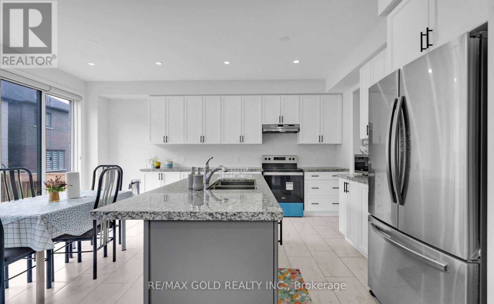 12 Vincena Road, Caledon, Ontario  L7C 1Z9 - Photo 21 - W12616122