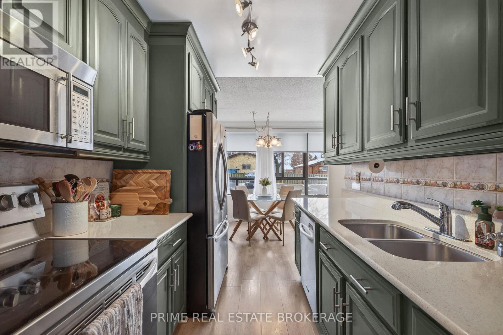 102 - 135 Baseline Road W, London South, Ontario  N6J 4W4 - Photo 10 - X12616194