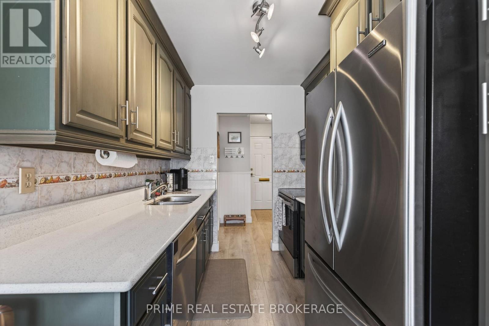 102 - 135 Baseline Road W, London South, Ontario  N6J 4W4 - Photo 13 - X12616194