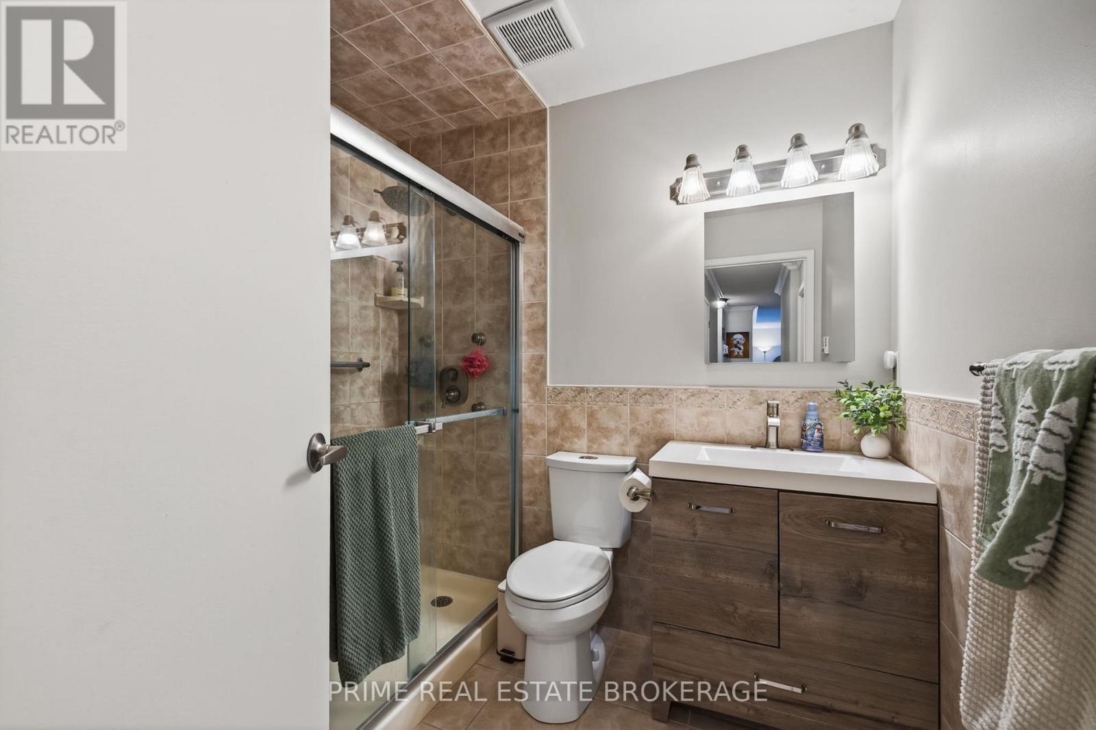 102 - 135 Baseline Road W, London South, Ontario  N6J 4W4 - Photo 28 - X12616194